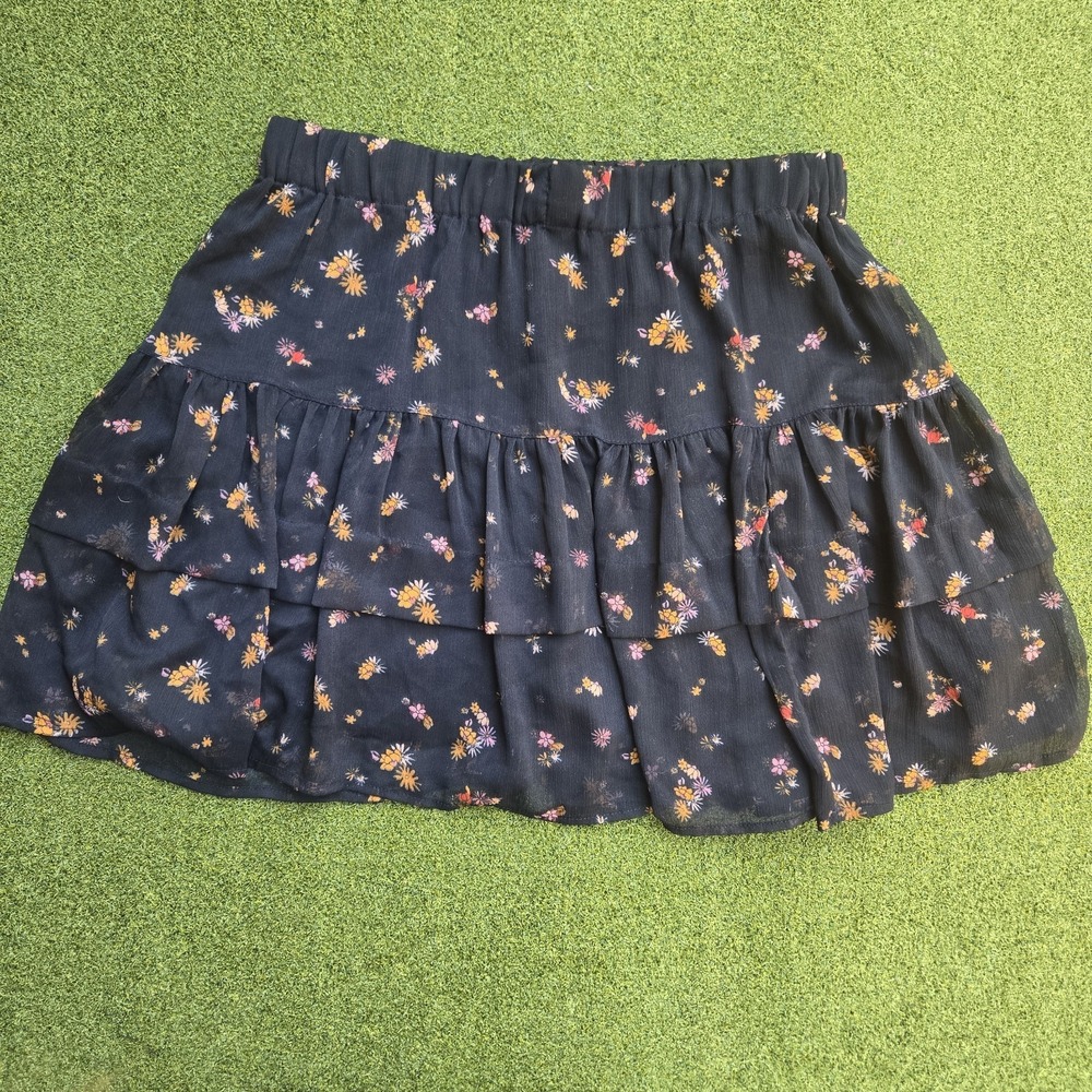 Free People Skirt Women's Medium Black Floral Print Ruffle Mini - Picture 2 of 10